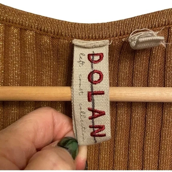 Dolan metallic gold v neck long bishop sleeve ribbed knit sweater dress - Picture 5 of 10